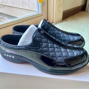 Easy Spirit Traveltime Classic Clog